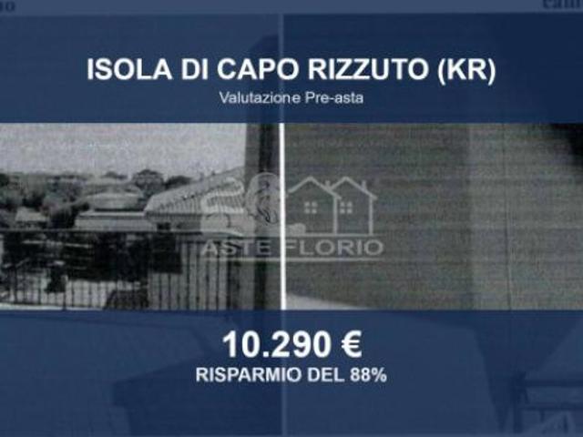 Immobile in asta di 228 m con più di 5 locali in vendita a Isola di Capo Rizzuto