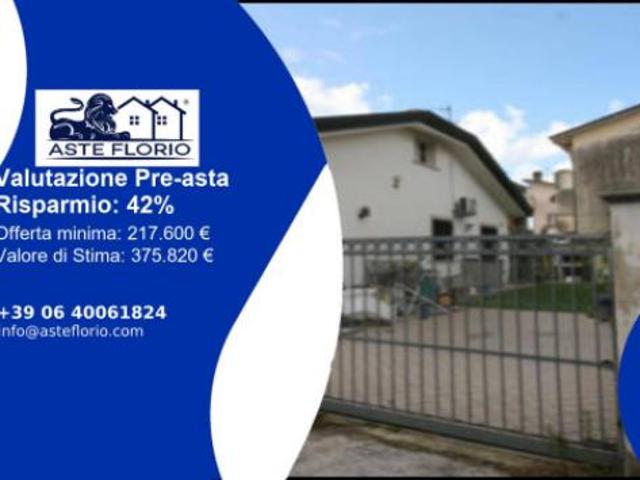 Immobile in asta di 228 m in vendita a Viareggio