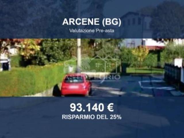 Immobile in asta di 2300 m in vendita a Arcene