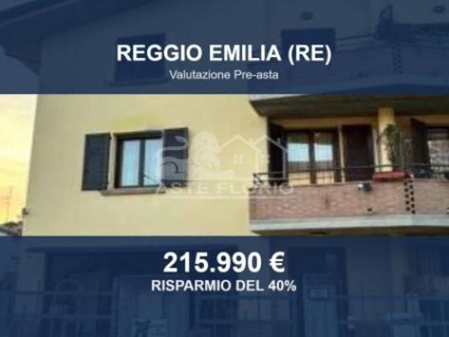 Immobile in asta di 230 m con più di 5 locali e box auto in vendita a Reggiolo