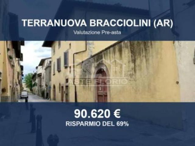 Immobile in asta di 230 m in vendita a Terranuova Bracciolini