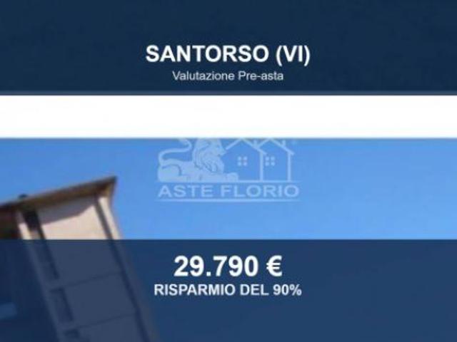 Immobile in asta di 2317 m in vendita a Santorso