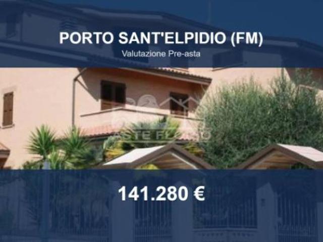 Immobile in asta di 232 m, box auto in vendita a Porto Sant'Elpidio
