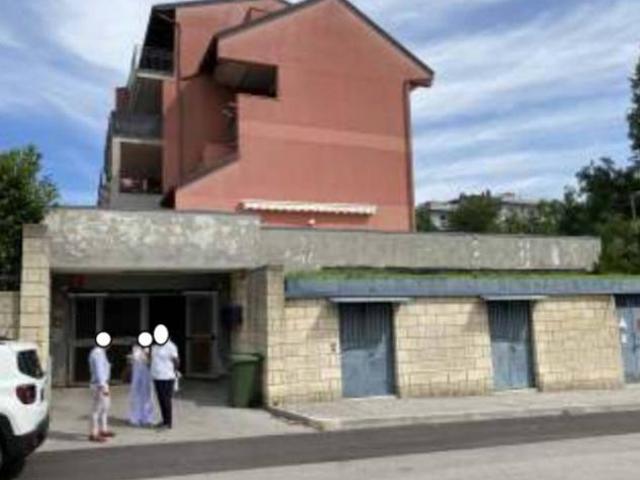 Immobile in asta di 234 m con più di 5 locali in vendita a Baronissi