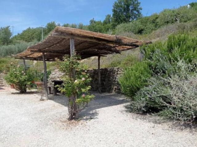 Immobile in asta di 236678 m con più di 5 locali in vendita a Gubbio