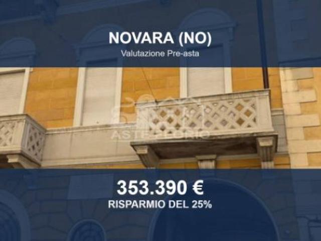 Immobile in asta di 340 m con più di 5 locali in vendita a Novara