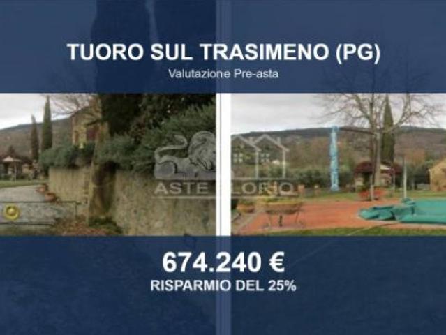 Immobile in asta di 341 m con più di 5 locali e box auto in vendita a Tuoro sul Trasimeno