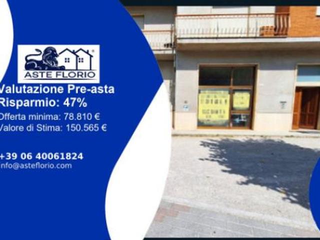 Immobile in asta di 342 m con più di 5 locali in vendita a Comunanza