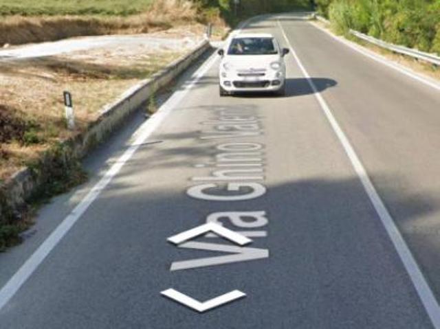 Immobile in asta di 35 m con più di 5 locali in vendita a Macerata