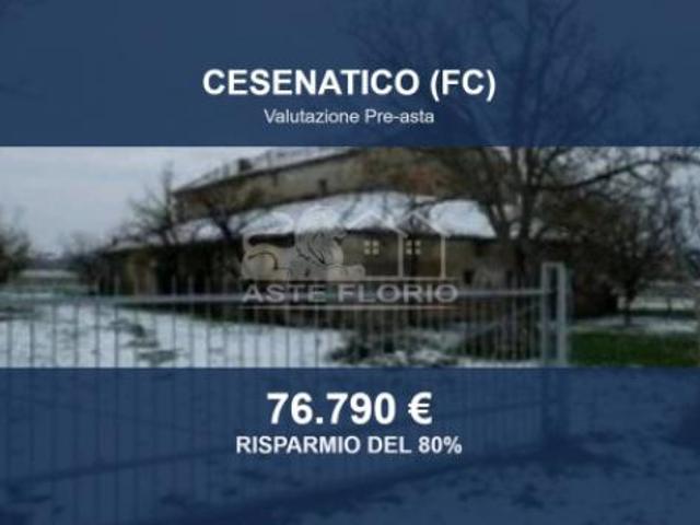 Immobile in asta di 363 m con più di 5 locali in vendita a Cesenatico