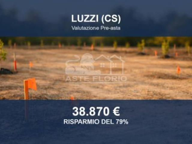 Immobile in asta di 3600 m in vendita a Luzzi