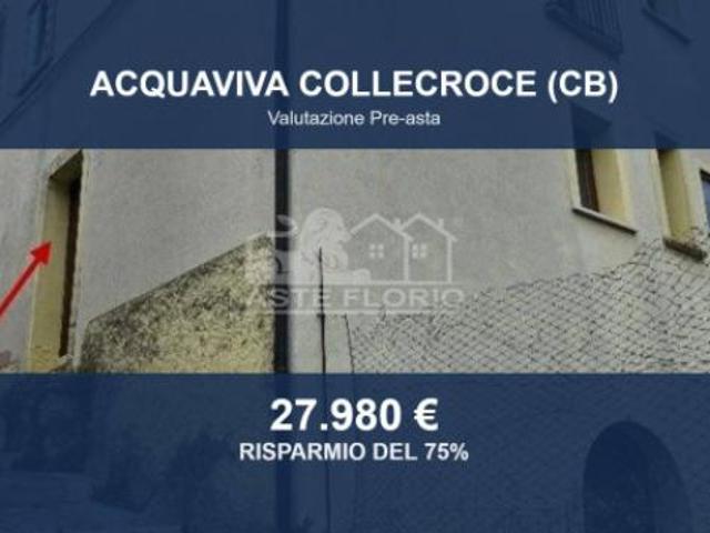 Immobile in asta di 362 m con più di 5 locali in vendita a Acquaviva Collecroce