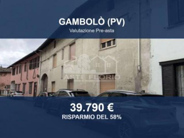 Immobile in asta di 370 m con più di 5 locali in vendita a Gambolò