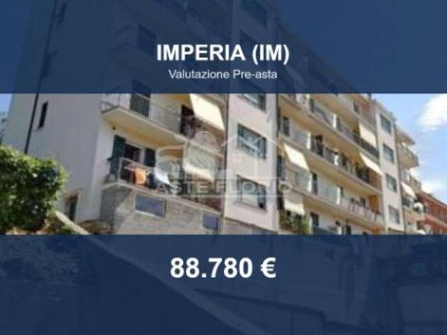 Immobile in asta di 370 m in vendita a Imperia