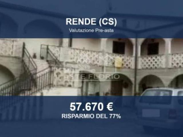 Immobile in asta di 372 m con più di 5 locali in vendita a Rende