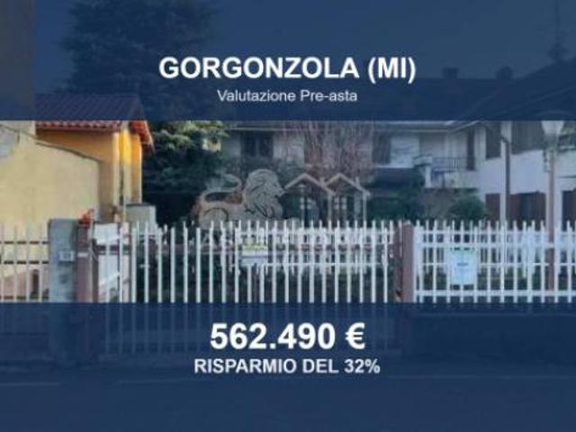 Immobile in asta di 383 m con più di 5 locali e box auto doppio in vendita a Gorgonzola