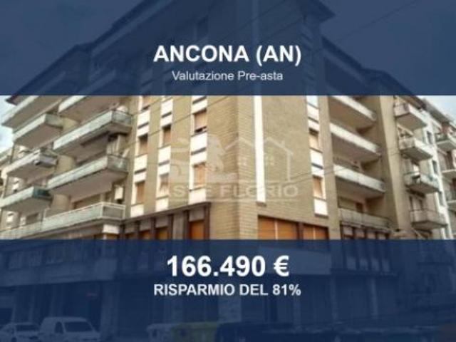 Immobile in asta di 380 m in vendita a Ancona