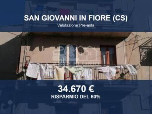 Immobile in asta di 38 m con più di 5 locali in vendita a San Giovanni in Fiore