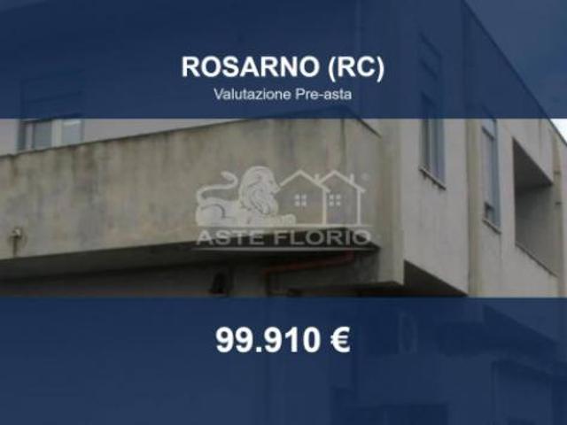 Immobile in asta di 393 m con più di 5 locali in vendita a Rosarno