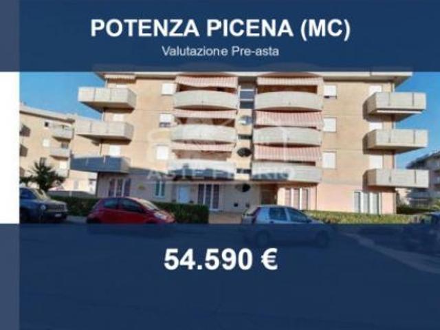 Immobile in asta di 39 m in vendita a Potenza Picena