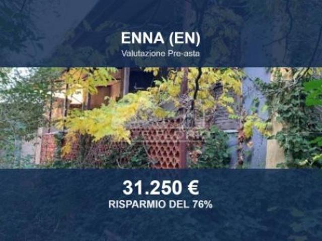Immobile in asta di 300 m con più di 5 locali in vendita a Enna