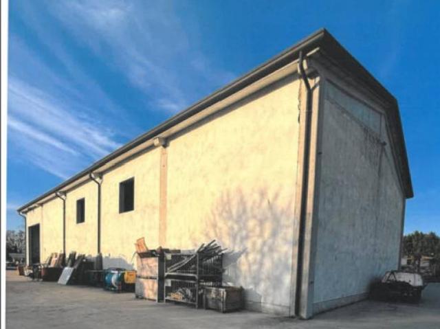 Immobile in asta di 300 m con più di 5 locali in vendita a Santa Maria di Sala