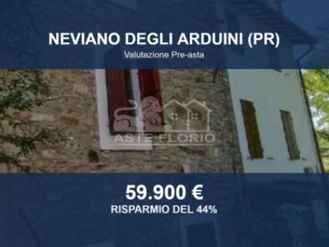 Immobile in asta di 308 m con più di 5 locali e box auto in vendita a Neviano degli Arduini