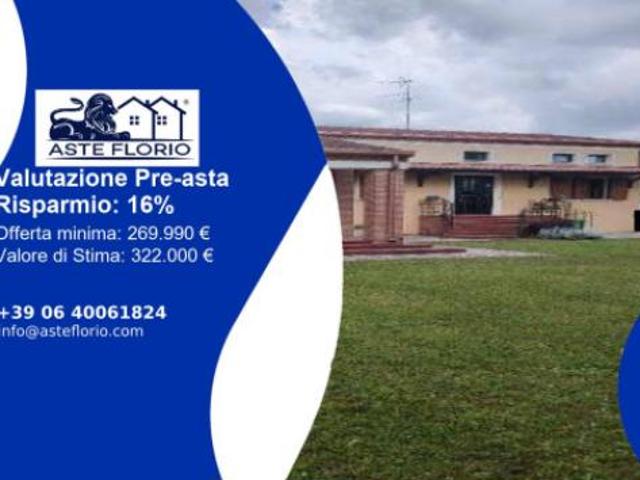 Immobile in asta di 281 m, box auto in vendita a Lendinara