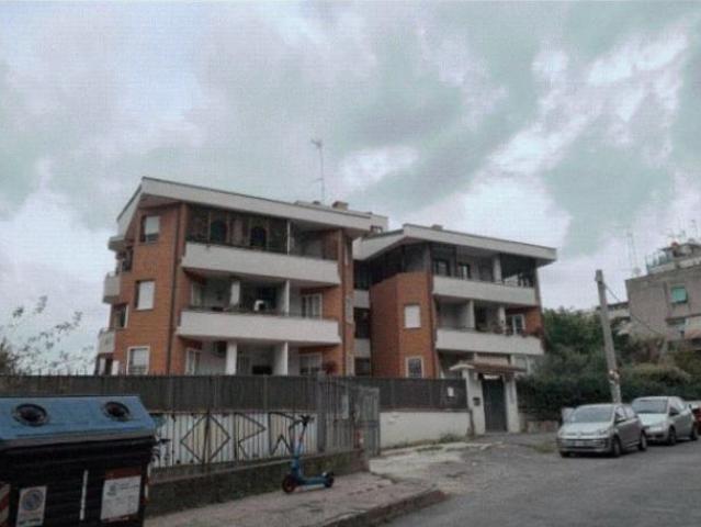 Immobile in asta di 30 m in vendita a Roma