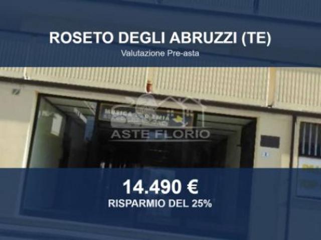 Immobile in asta di 30 m in vendita a Roseto degli Abruzzi
