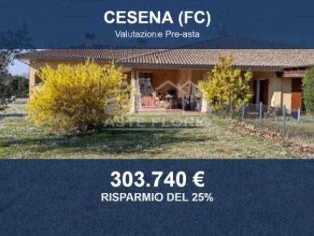 Immobile in asta di 313 m con più di 5 locali in vendita a Cesena