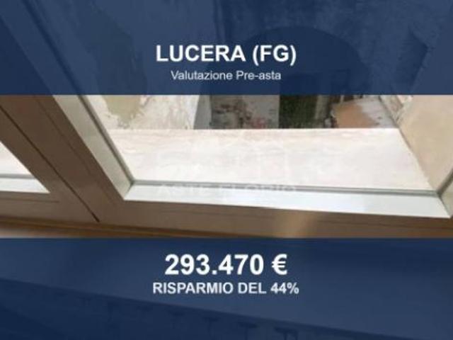 Immobile in asta di 313 m con più di 5 locali in vendita a Lucera