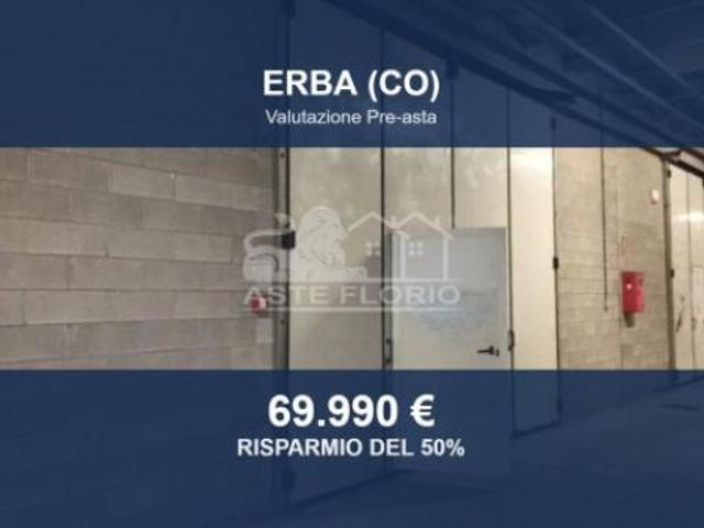 Immobile in asta di 313 m in vendita a Erba