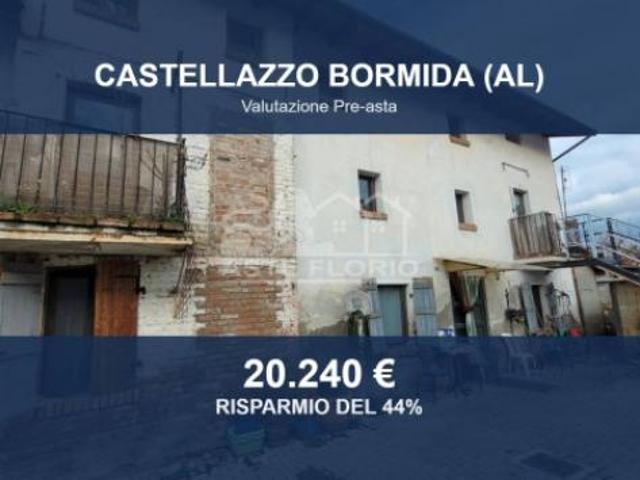 Immobile in asta di 316 m con più di 5 locali in vendita a Castellazzo Bormida