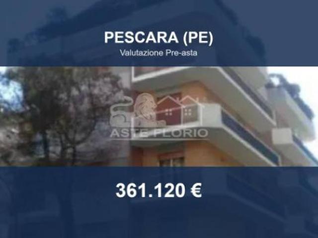 Immobile in asta di 318 m con più di 5 locali e box auto doppio in vendita a Pescara