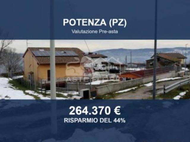 Immobile in asta di 319 m con più di 5 locali e box auto in vendita a Potenza