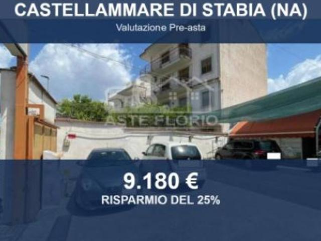 Immobile in asta di 31 m in vendita a Castellammare di Stabia