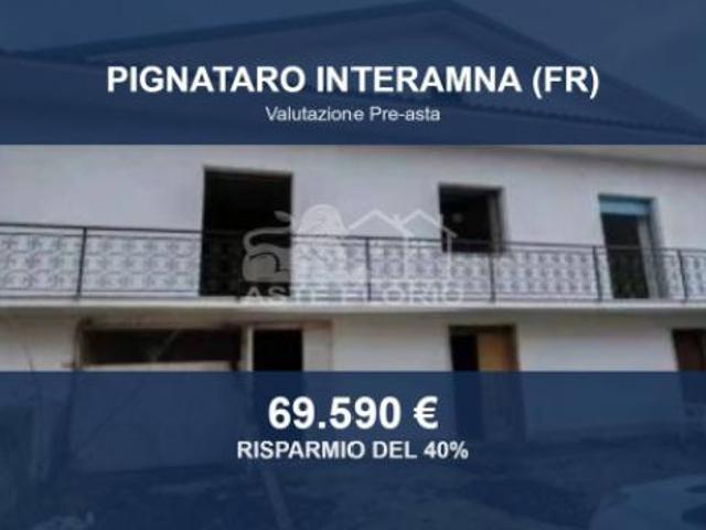 Immobile in asta di 320 m con più di 5 locali e box auto in vendita a Pignataro Interamna