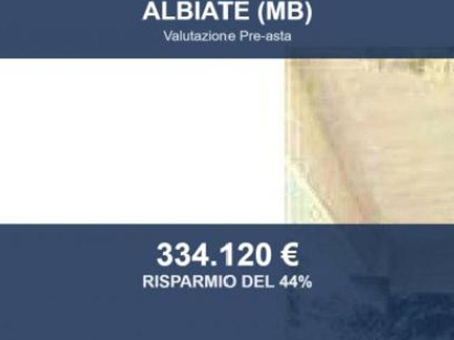 Immobile in asta di 324 m con più di 5 locali e box auto doppio in vendita a Albiate