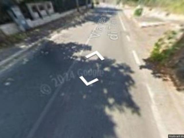Immobile in asta di 3298 m con più di 5 locali in vendita a Roma