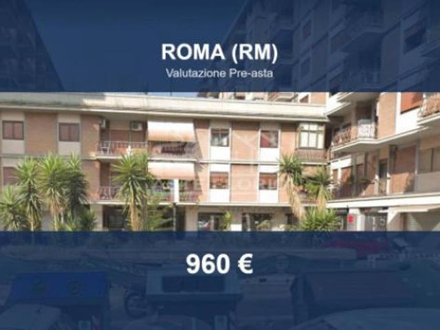 Immobile in asta di 3 m in vendita a Roma