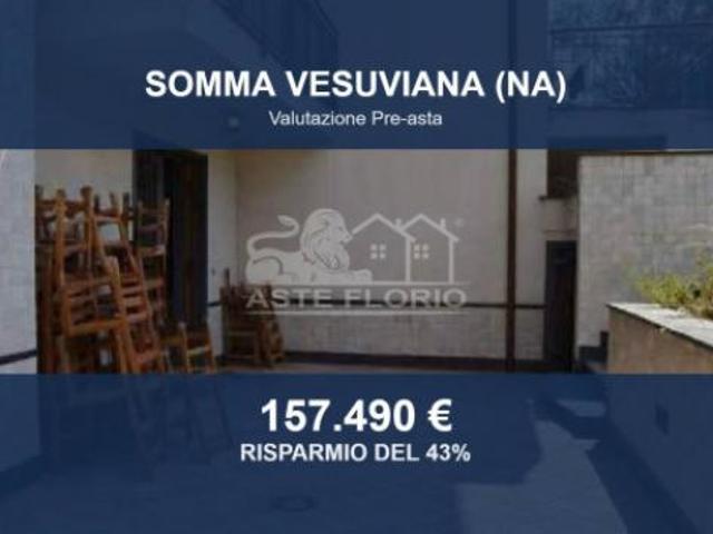 Immobile in asta di 4463 m con più di 5 locali e box auto in vendita a Somma Vesuviana