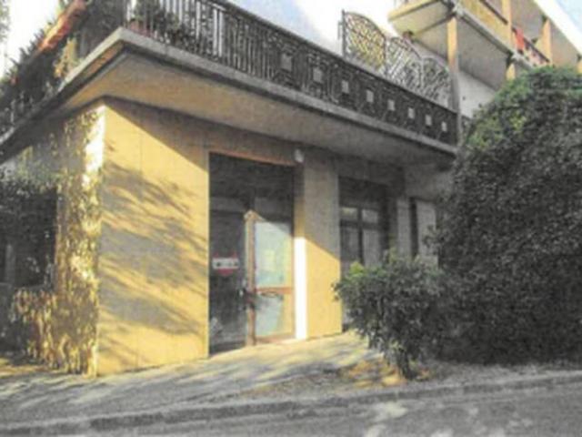 Immobile in asta di 44 m con più di 5 locali in vendita a Prato