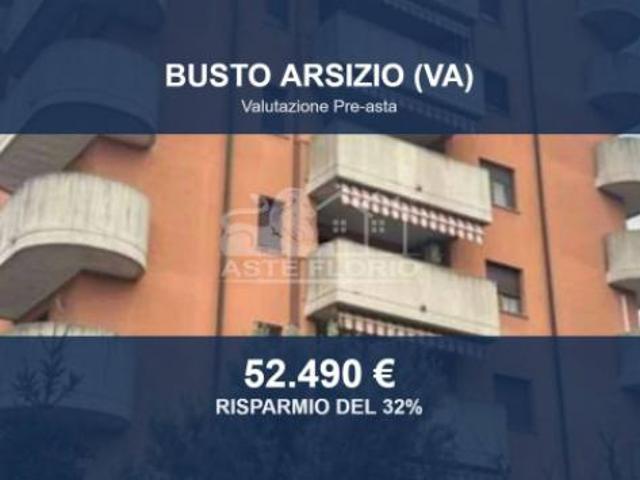 Immobile in asta di 44 m, box auto in vendita a Busto Arsizio