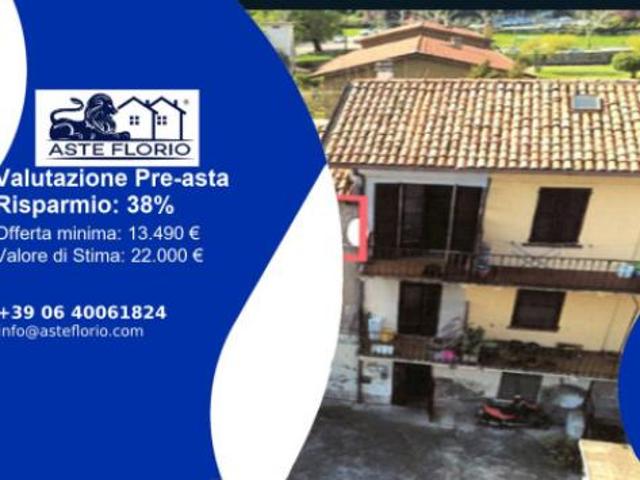 Immobile in asta di 44 m in vendita a Erba