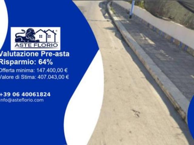 Immobile in asta di 450 m con più di 5 locali in vendita a Agrigento