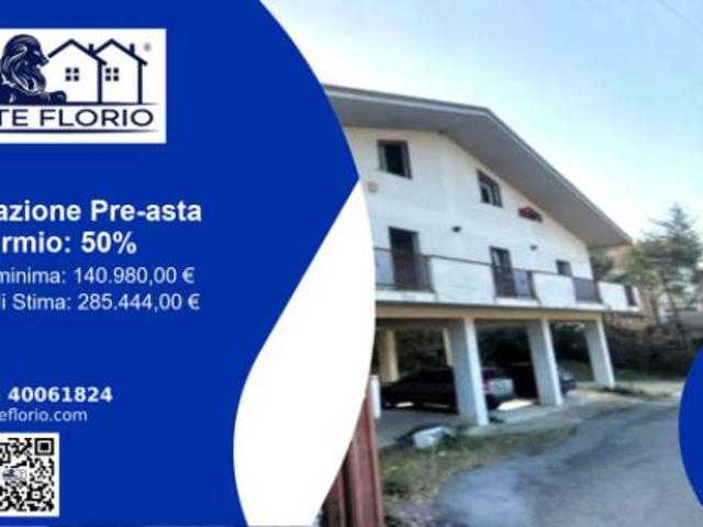 Immobile in asta di 458 m con più di 5 locali in vendita a Dipignano