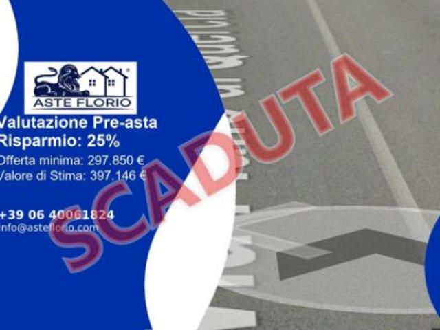 Immobile in asta di 467 m con più di 5 locali in vendita a Licciana Nardi