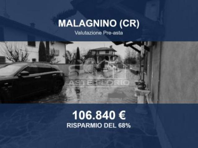 Immobile in asta di 472 m con più di 5 locali e box auto doppio in vendita a Malagnino
