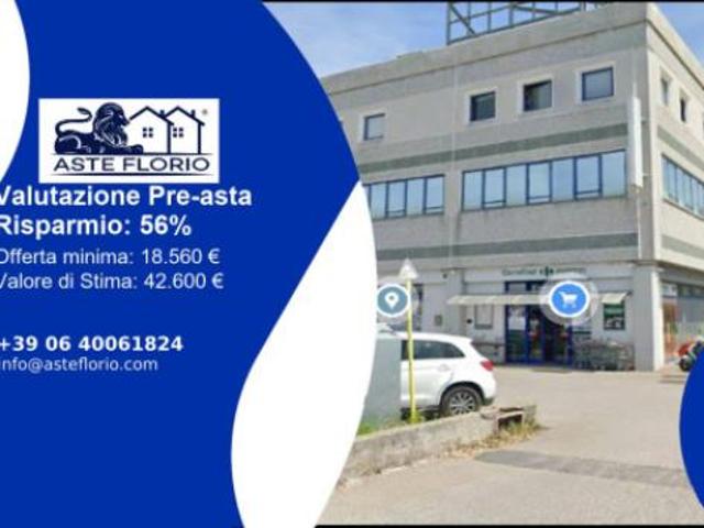 Immobile in asta di 47 m con più di 5 locali in vendita a Terni